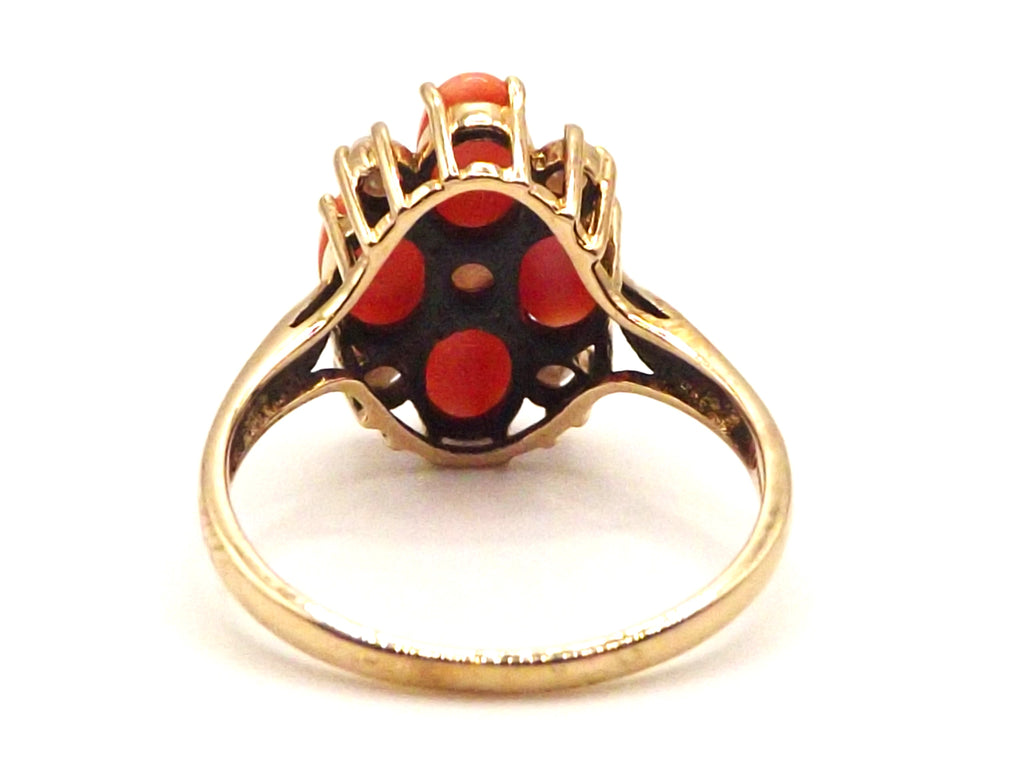 9 ct Yellow Gold coral and pearl cluster ring