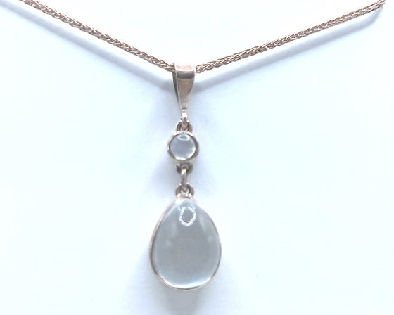9 ct Rose Gold pear shape moonstone necklace