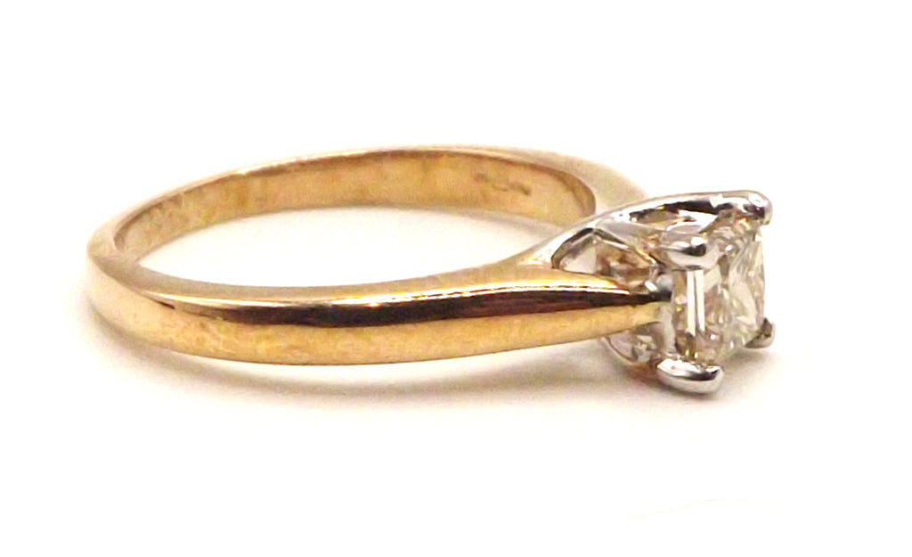 9 ct Yellow Gold ring with 0.36 ct diamonds ring