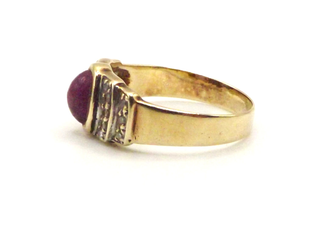 14 ct Yellow Gold - Second hand Ruby & Diamond ring