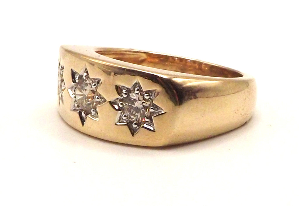 9 ct Yellow Gold heavy ring with 0.82 ct star set Diamonds