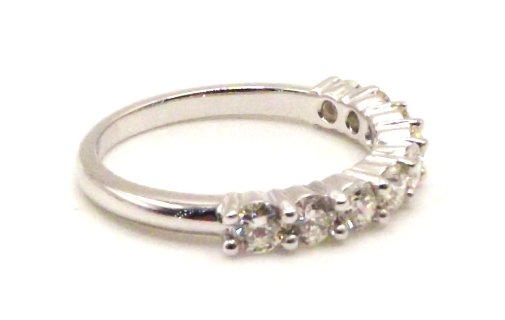 18 ct White Gold half eternity ring with 0.89 ct diamonds